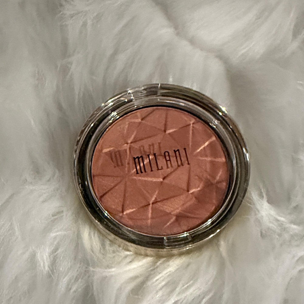 Milani Shimmering Copper Blush